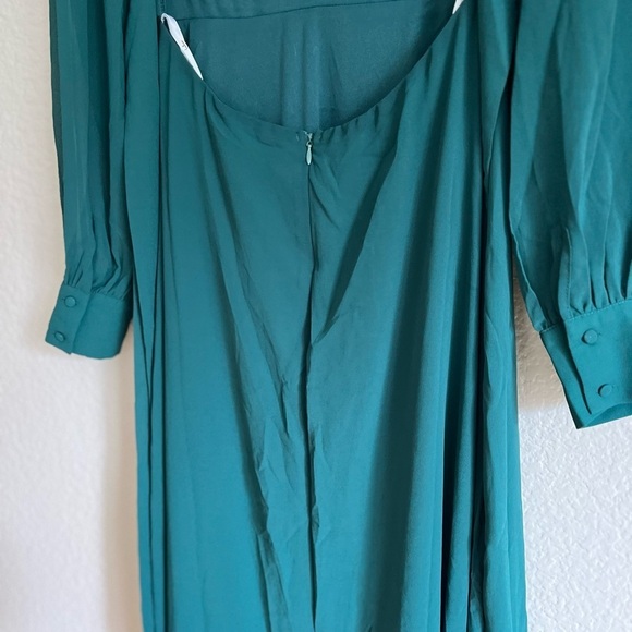 NWOT Talk About Divine Hunter Green Long Sleeve Backless Maxi Dress - Picture 7 of 9